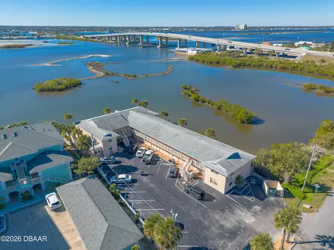 3600 S Peninsula Dr, Port Orange, FL 32127