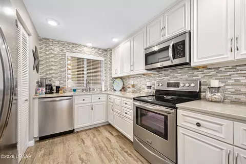 Kitchen - 111 S Atlantic Ave, Ormond Beach, FL 32176 photo 1 of 4