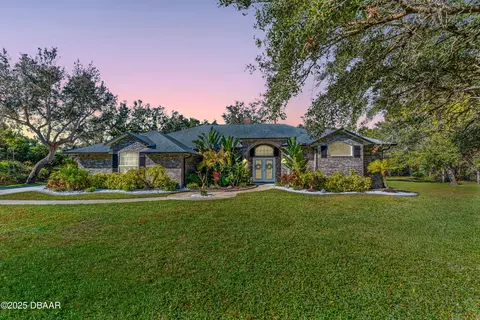 811 Highpoint Dr, Port Orange, FL 32127