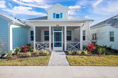 302 Last Mango Dr, Daytona Beach, FL 32124