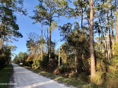 1545 10th Ave, Deland, FL 32724