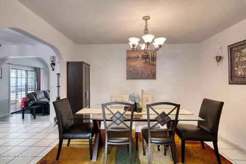 Dining - 83 Sanchez Ave, Ormond Beach, FL 32174 photo 2 of 4
