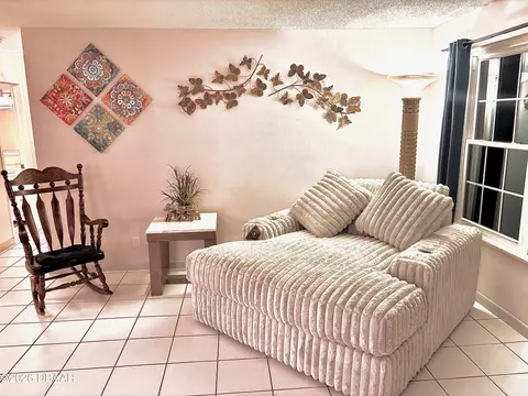 Living - 83 Sanchez Ave, Ormond Beach, FL 32174 photo 1 of 3
