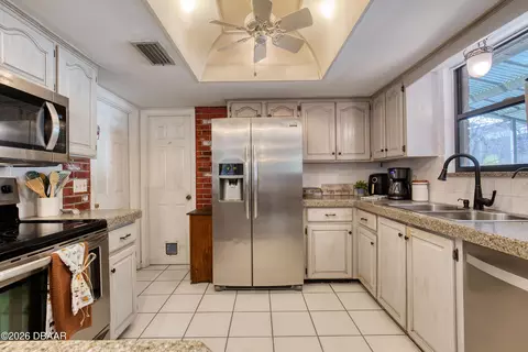 Kitchen - 83 Sanchez Ave, Ormond Beach, FL 32174 photo 3 of 3
