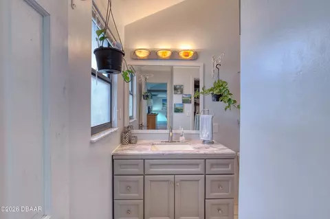 Bath - 83 Sanchez Ave, Ormond Beach, FL 32174 photo 4 of 10