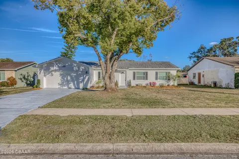 180 Brandy Hills Dr, Port Orange, FL 32129