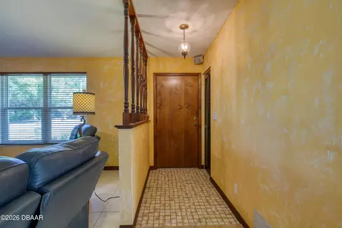 Entry Way - 17 Brookside Cir, Ormond Beach, FL 32174 photo 1 of 2