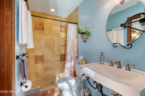 Bath - 17 Brookside Cir, Ormond Beach, FL 32174 photo 4 of 5