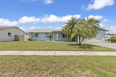 2928 Gaslight Dr, South Daytona, FL 32119