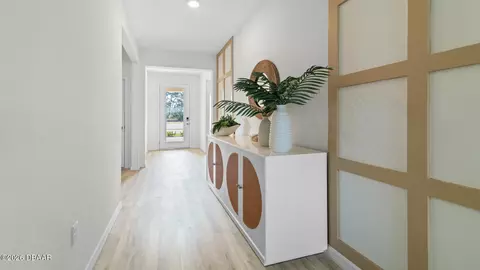 Entry Way - 301 Bracer Way, Ormond Beach, FL 32174 photo 2 of 5
