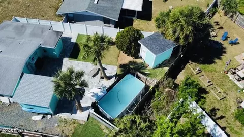 Exterior - 49 Alamanda Dr, Ormond Beach, FL 32176 photo 6 of 12