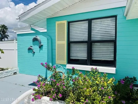 Exterior - 49 Alamanda Dr, Ormond Beach, FL 32176 photo 2 of 12