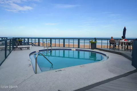 Exterior - 453 S Atlantic Ave, Ormond Beach, FL 32176 photo 6 of 7