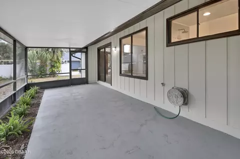 Exterior - 1411 N Beach St, Ormond Beach, FL 32174 photo 2 of 6