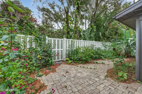 Exterior - 12 Big Buck Trl, Ormond Beach, FL 32174 photo 4 of 5