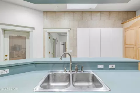 Kitchen - 12 Pearl Dr, Ormond Beach, FL 32174 photo 6 of 10