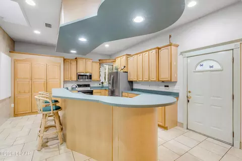 Kitchen - 12 Pearl Dr, Ormond Beach, FL 32174 photo 2 of 10