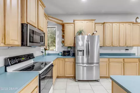 Kitchen - 12 Pearl Dr, Ormond Beach, FL 32174 photo 1 of 10