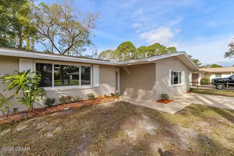 1524 Culverhouse Dr, Daytona Beach, FL 32117