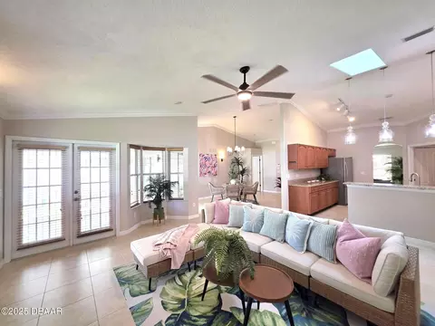 Living - 11 Spanish Waters Dr, Ormond Beach, FL 32176 photo 3 of 3