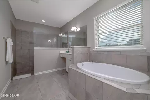 Bath - 32 Ashford Lakes Dr, Ormond Beach, FL 32174 photo 2 of 6