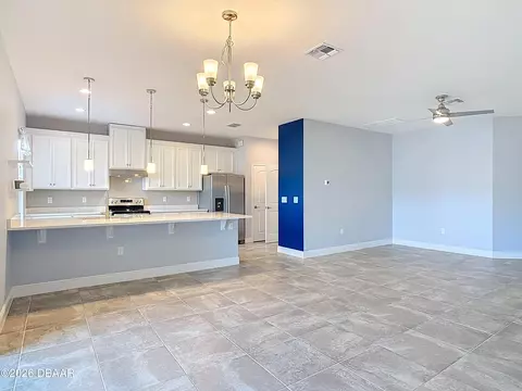 Living - 5644 Estero Loop, Port Orange, FL 32128 photo 3 of 5