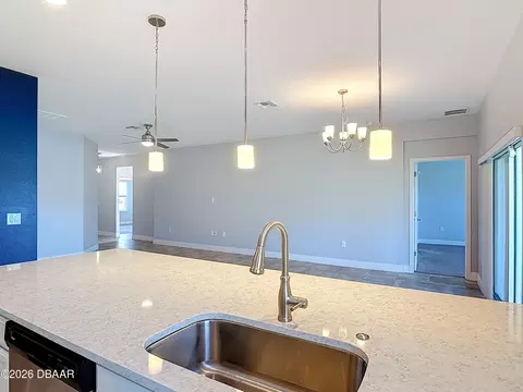Kitchen - 5644 Estero Loop, Port Orange, FL 32128 photo 5 of 5