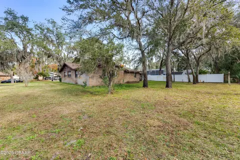 Exterior - 40 Whippoorwill Ln, Ormond Beach, FL 32174 photo 5 of 6