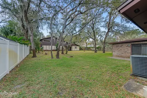 Exterior - 40 Whippoorwill Ln, Ormond Beach, FL 32174 photo 3 of 6