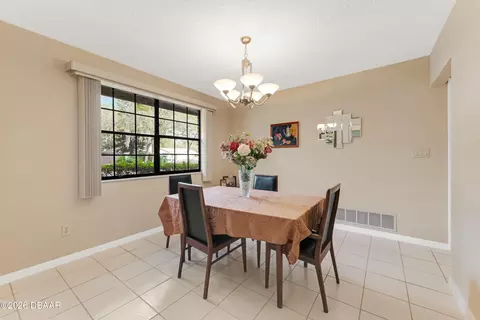 Dining - 40 Whippoorwill Ln, Ormond Beach, FL 32174 photo 1 of 2
