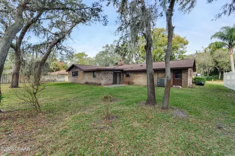 Exterior - 40 Whippoorwill Ln, Ormond Beach, FL 32174 photo 4 of 6