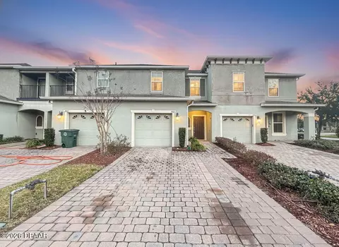202 Wentworth Grande Dr, Daytona Beach, FL 32124