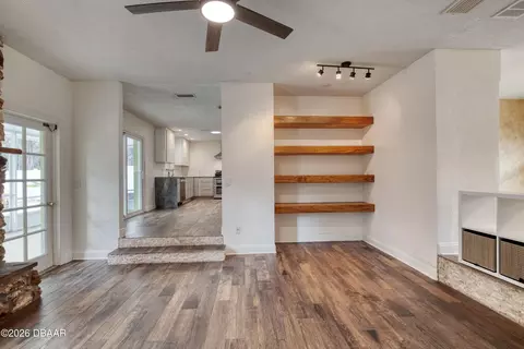Living - 21 Brookside Cir, Ormond Beach, FL 32174 photo 4 of 7