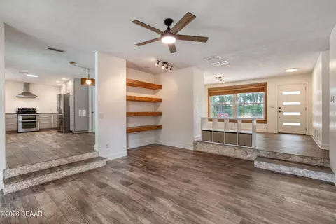 Living - 21 Brookside Cir, Ormond Beach, FL 32174 photo 5 of 7