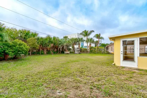 Exterior - 20 Concord Dr, Ormond Beach, FL 32176 photo 3 of 5