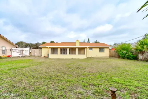 Exterior - 20 Concord Dr, Ormond Beach, FL 32176 photo 4 of 5