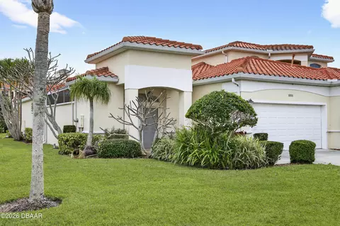 8652 Villanova Dr, Cape Canaveral, FL 32920