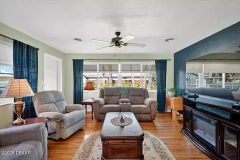 Living - 213 Standish Dr, Ormond Beach, FL 32176 photo 4 of 6