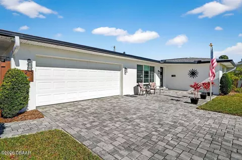 Exterior - 213 Standish Dr, Ormond Beach, FL 32176 photo 2 of 8