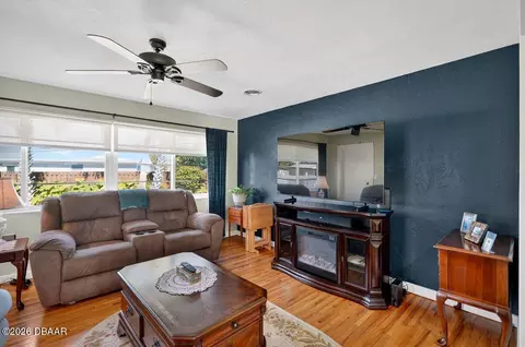 Living - 213 Standish Dr, Ormond Beach, FL 32176 photo 3 of 6