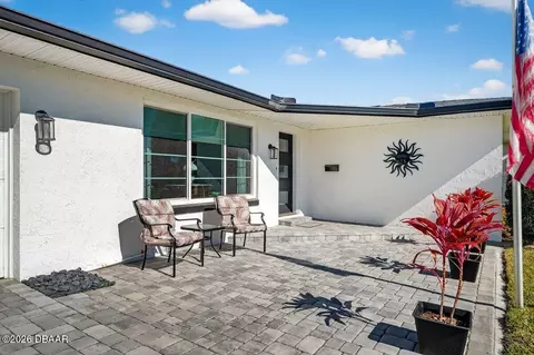 Exterior - 213 Standish Dr, Ormond Beach, FL 32176 photo 3 of 8