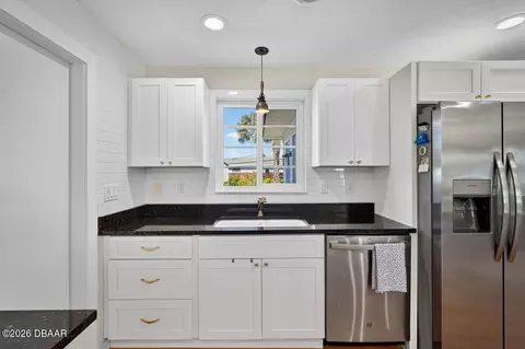 Kitchen - 213 Standish Dr, Ormond Beach, FL 32176 photo 4 of 4