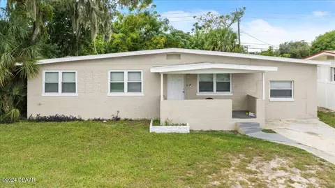 856 Essex Rd, Daytona Beach, FL 32117