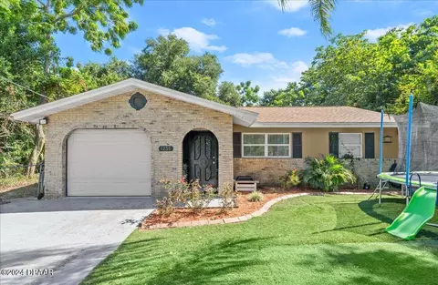 1235 Alcazar St, Daytona Beach, FL 32117