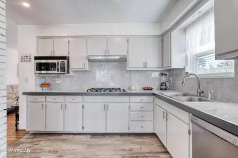 Kitchen - 6 Eucalyptus Cir, Ormond Beach, FL 32176 photo 4 of 4
