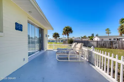 Exterior - 6 Eucalyptus Cir, Ormond Beach, FL 32176 photo 2 of 5