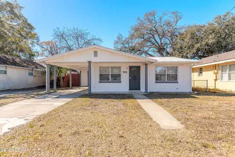 702 State Ave, Holly Hill, FL 32117