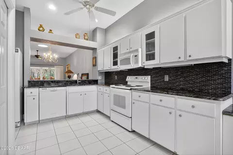 Kitchen - 1111 Athlone Way, Ormond Beach, FL 32174 photo 3 of 4