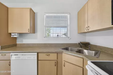 Kitchen - 65 Coquina Dr, Ormond Beach, FL 32176 photo 5 of 5