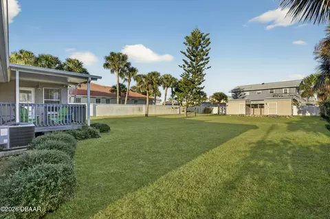 Exterior - 65 Coquina Dr, Ormond Beach, FL 32176 photo 2 of 3